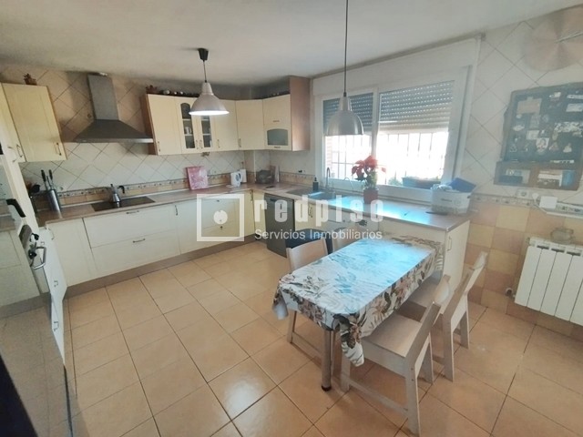 Casa en venta en calle De Coruña, Torrejón Del Rey, Guadalajara 6/64