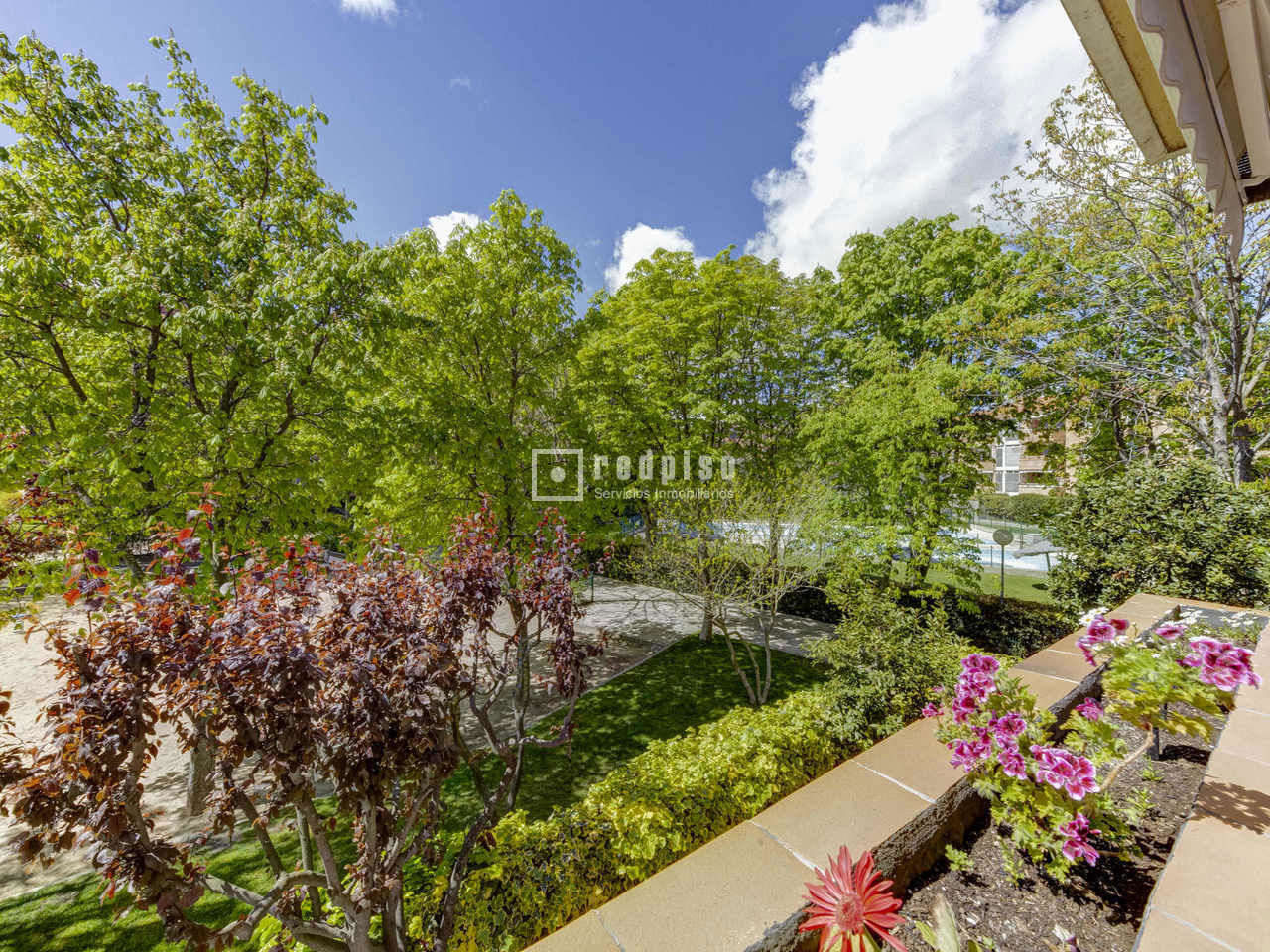 Piso en venta en  Pozuelo de Alarcón, Madrid  12/58