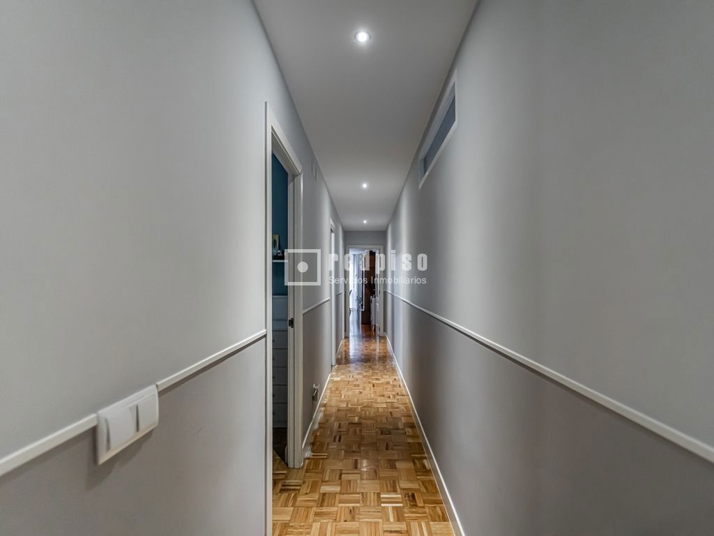 Piso en venta en calle De Lanuza, Madrid, Madrid 37/41