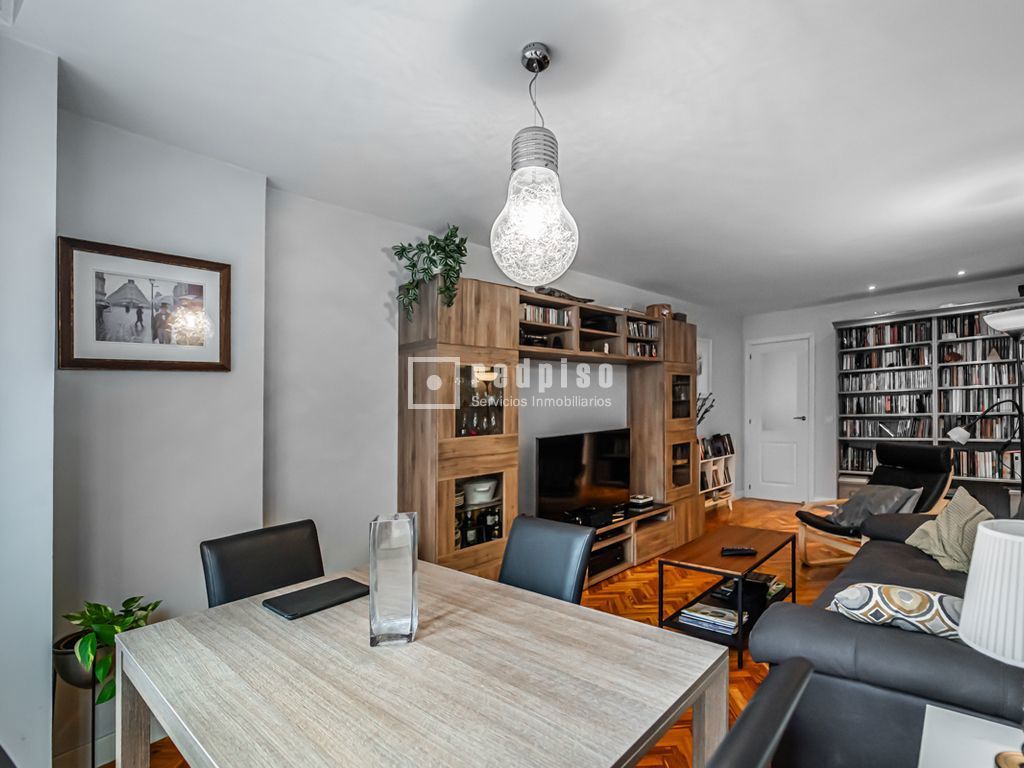 Piso en venta en calle De Lanuza, Madrid, Madrid 9/41