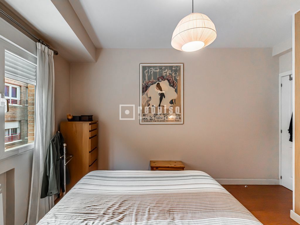 Piso en venta en calle De Lanuza, Madrid, Madrid 21/41