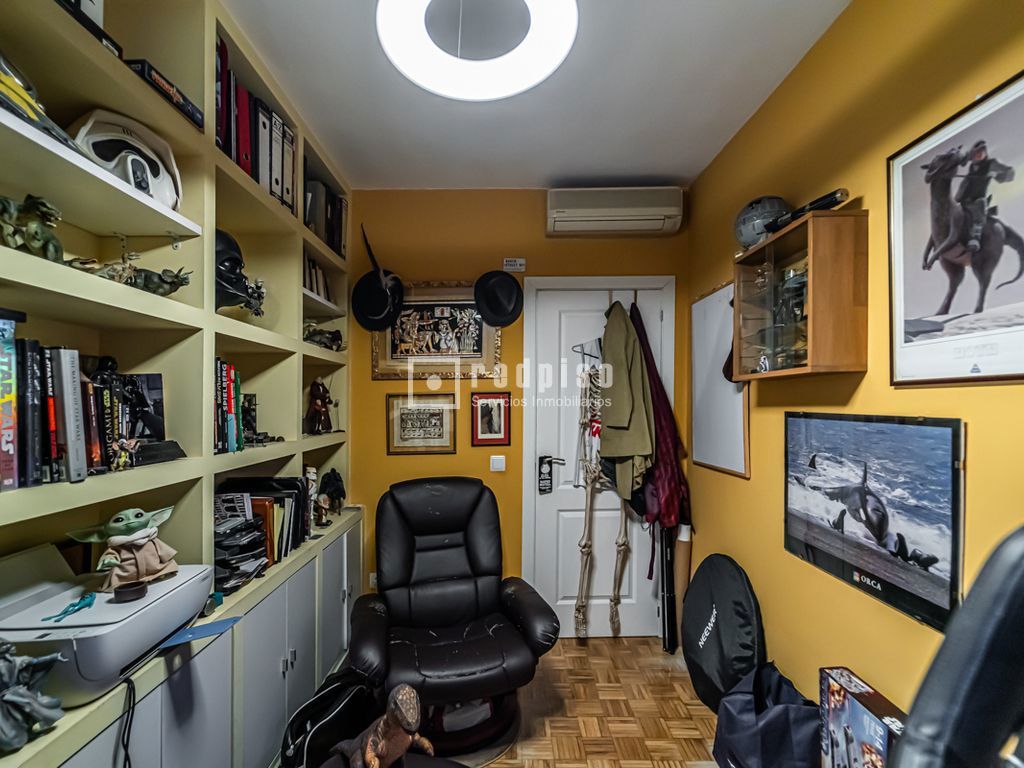 Piso en venta en calle De Lanuza, Madrid, Madrid 36/41