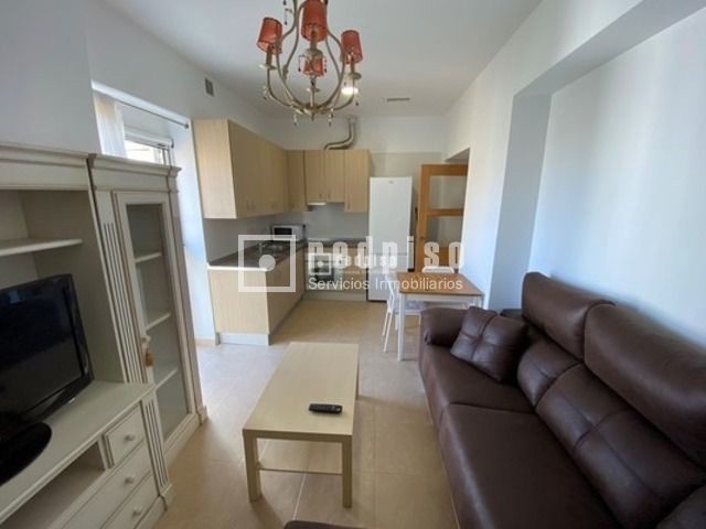 Piso en alquiler en  calle Regimiento Infantería de Cádiz, Cádiz  1/1