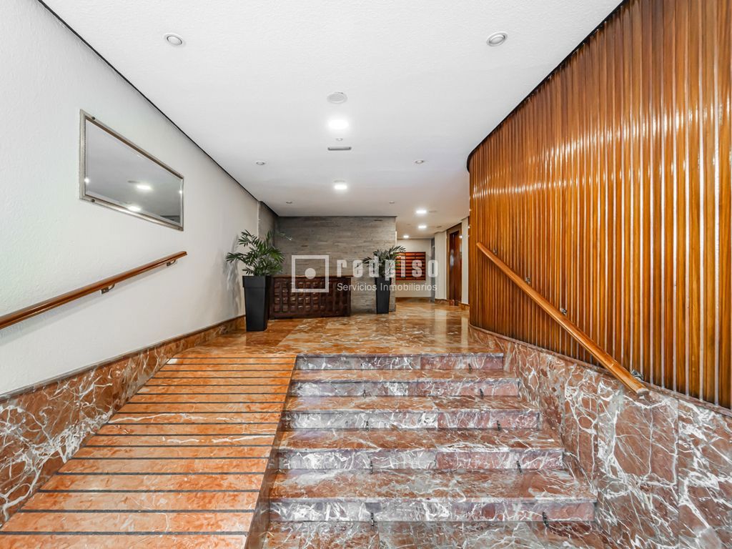 Piso en venta en calle Del Marqués De Mondéjar, Salamanca, Madrid 3/40