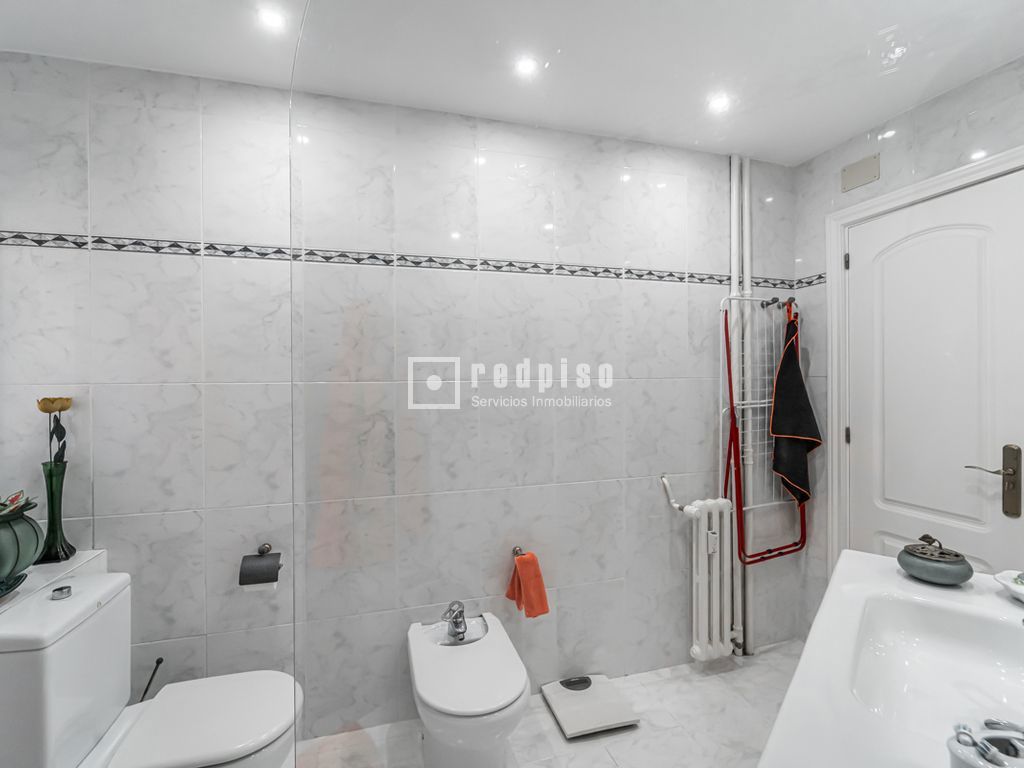 Piso en venta en calle Del Marqués De Mondéjar, Salamanca, Madrid 30/40