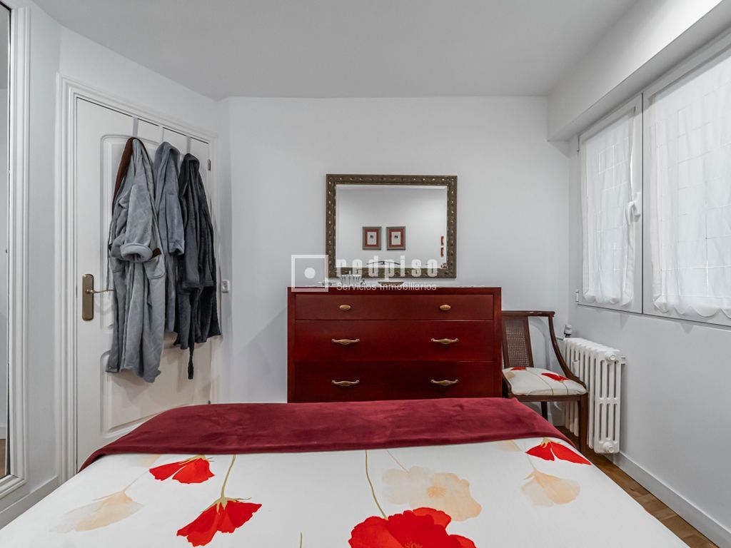 Piso en venta en calle Del Marqués De Mondéjar, Salamanca, Madrid 35/40