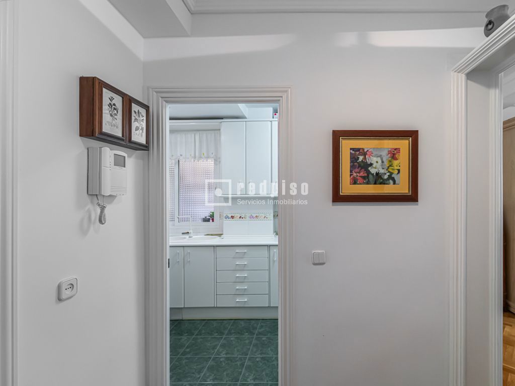 Piso en venta en calle Del Marqués De Mondéjar, Salamanca, Madrid 9/40
