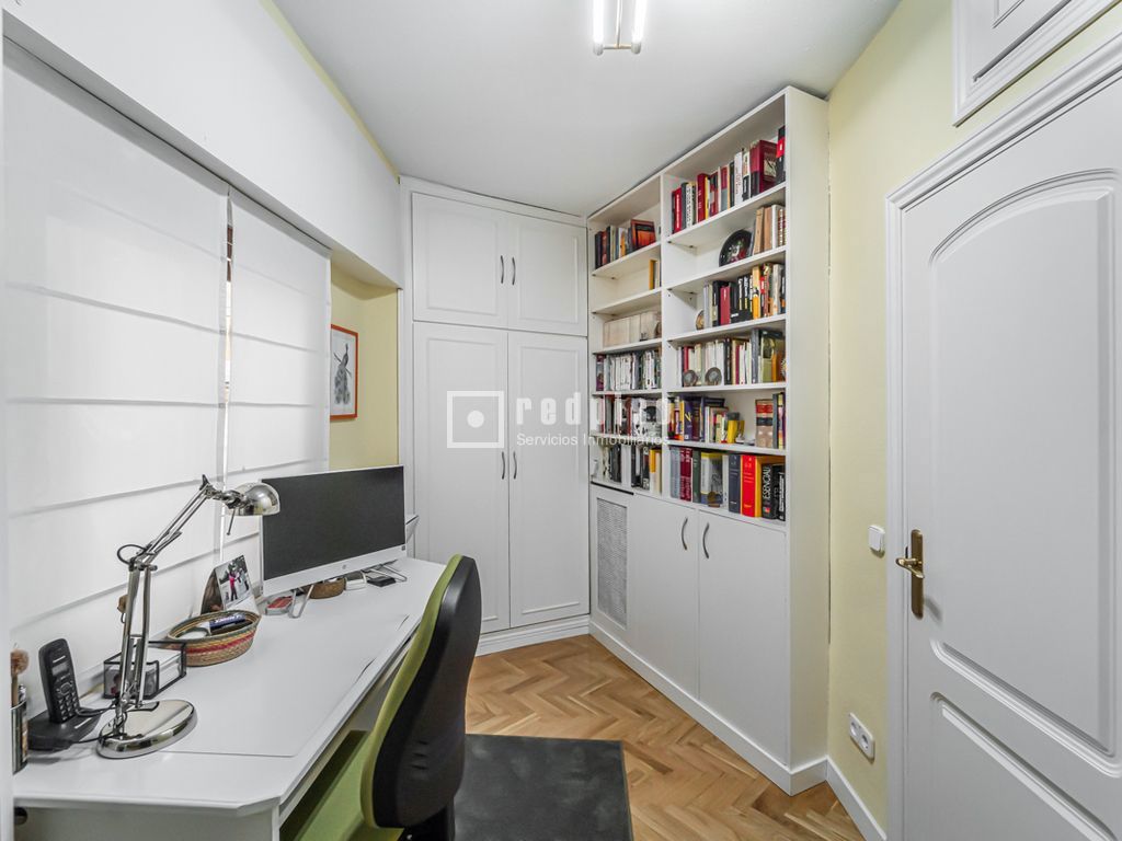 Piso en venta en calle Del Marqués De Mondéjar, Salamanca, Madrid 39/40