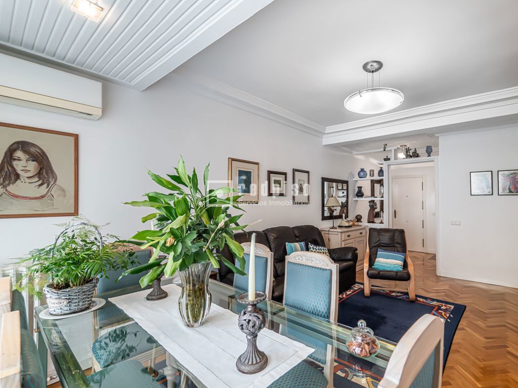 Piso en venta en calle Del Marqués De Mondéjar, Salamanca, Madrid 6/40