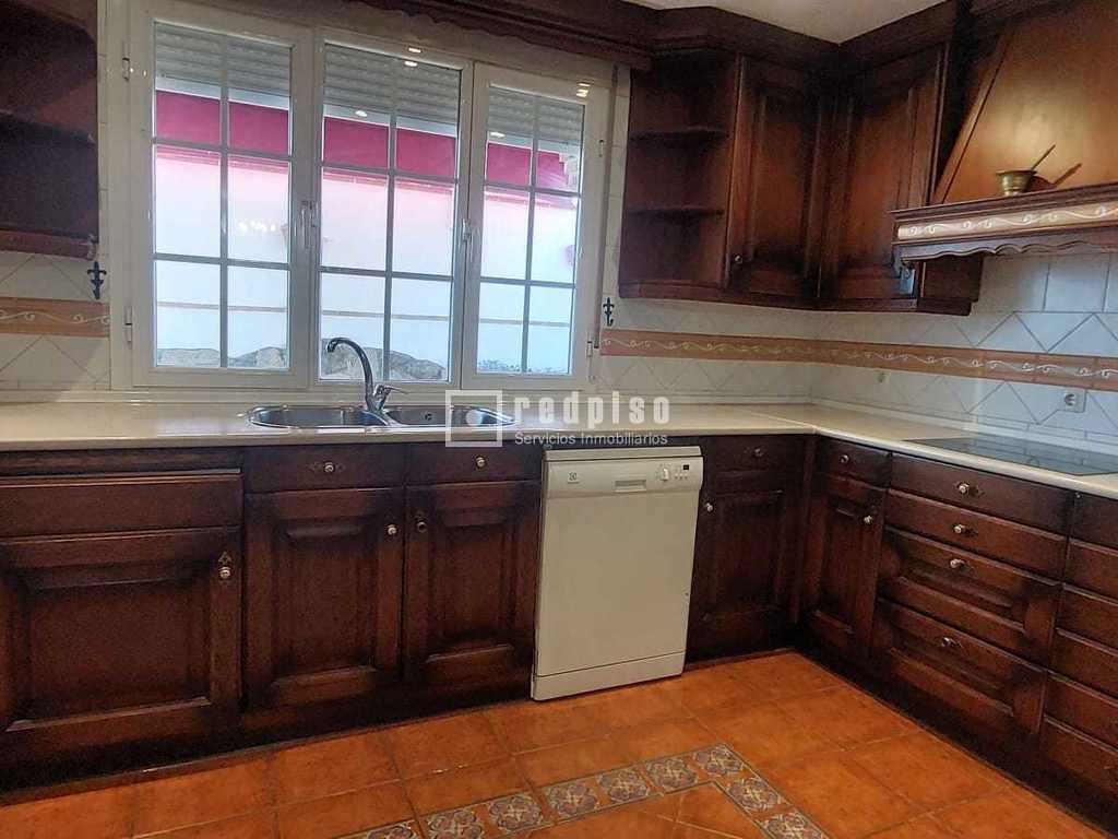 Casa en alquiler en  calle de Berlín, Talavera de la Reina, Toledo  10/31