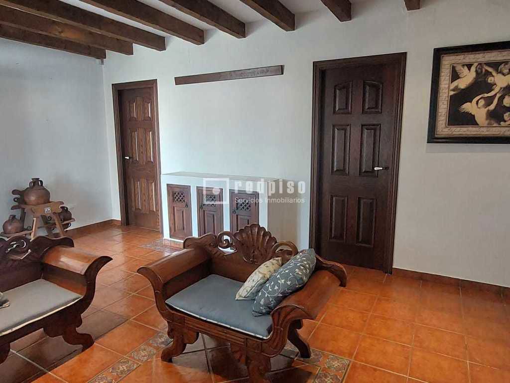 Casa en alquiler en  calle de Berlín, Talavera de la Reina, Toledo  4/31