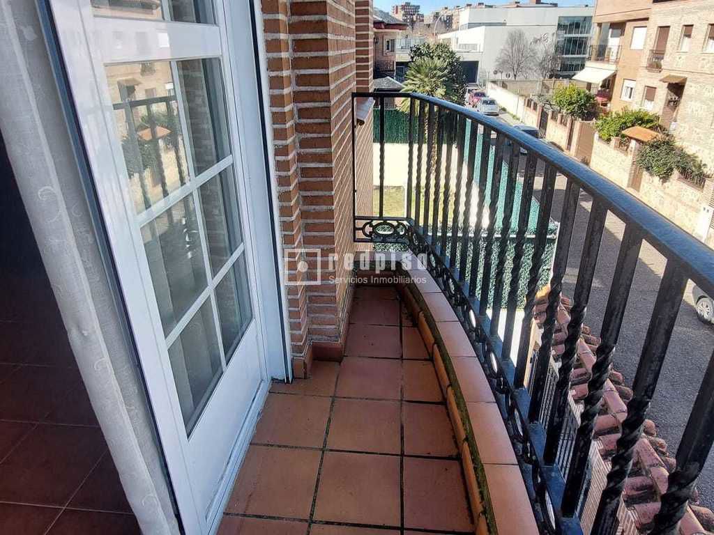 Casa en alquiler en  calle de Berlín, Talavera de la Reina, Toledo  17/31