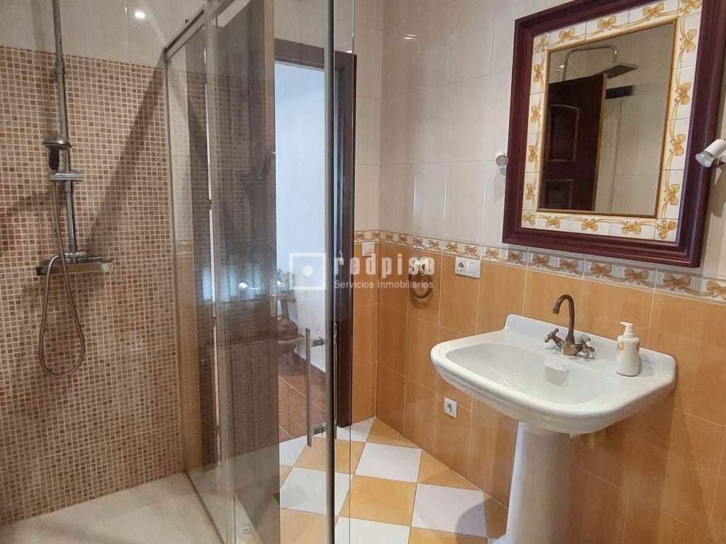 Casa en alquiler en  calle de Berlín, Talavera de la Reina, Toledo  23/31