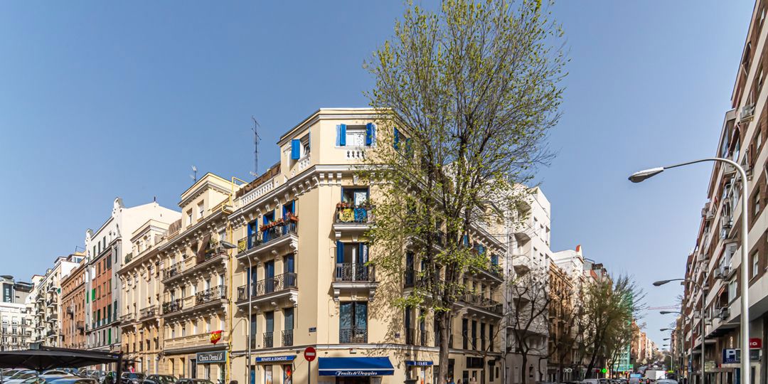 Piso en venta en  calle de Espronceda, Chamberí, Madrid  1/1