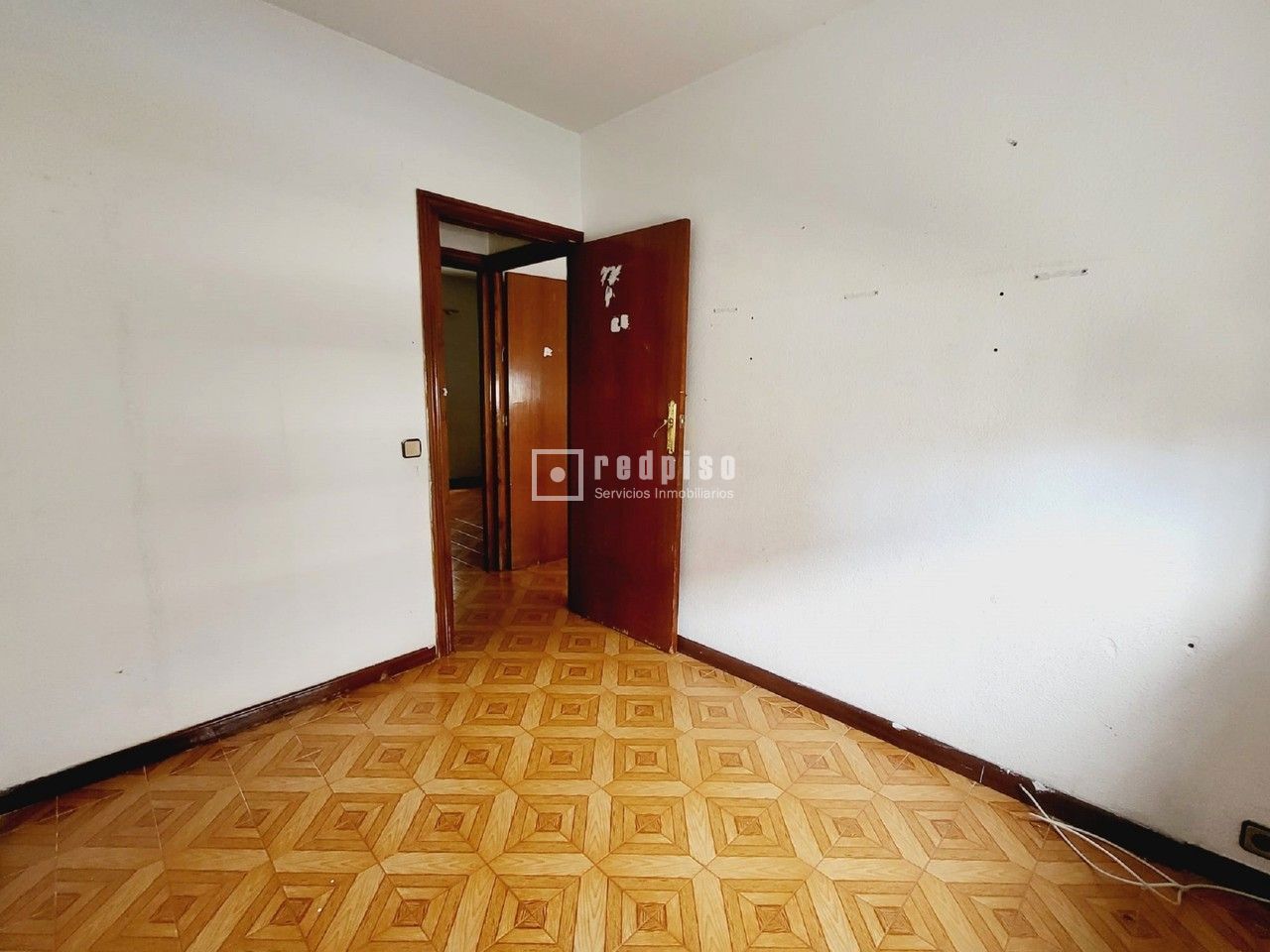 Piso en venta en  calle de la Constitución, Alcobendas, Madrid  21/30