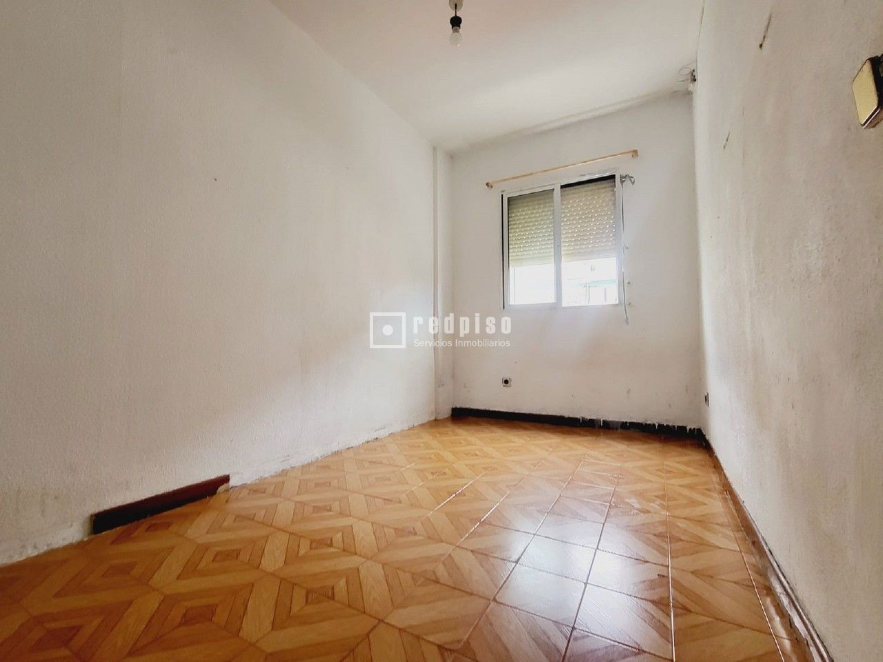 Piso en venta en  calle de la Constitución, Alcobendas, Madrid  16/30