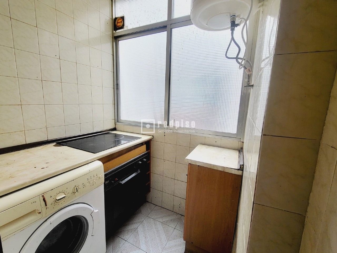 Piso en venta en  calle de la Constitución, Alcobendas, Madrid  27/30