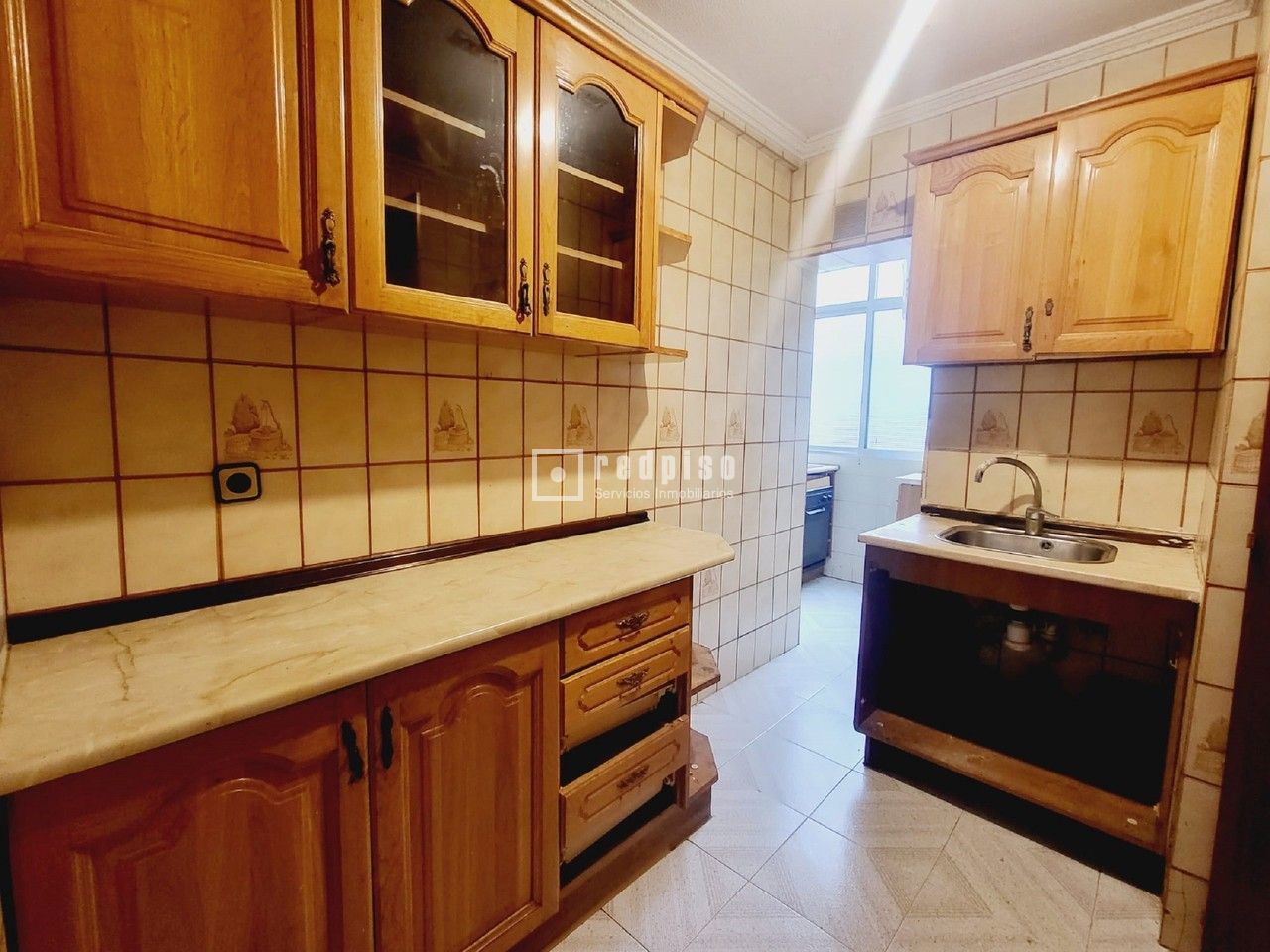 Piso en venta en  calle de la Constitución, Alcobendas, Madrid  23/30