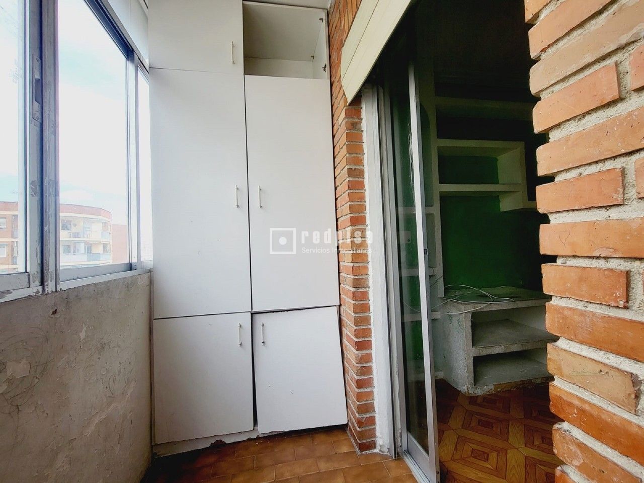 Piso en venta en  calle de la Constitución, Alcobendas, Madrid  9/30