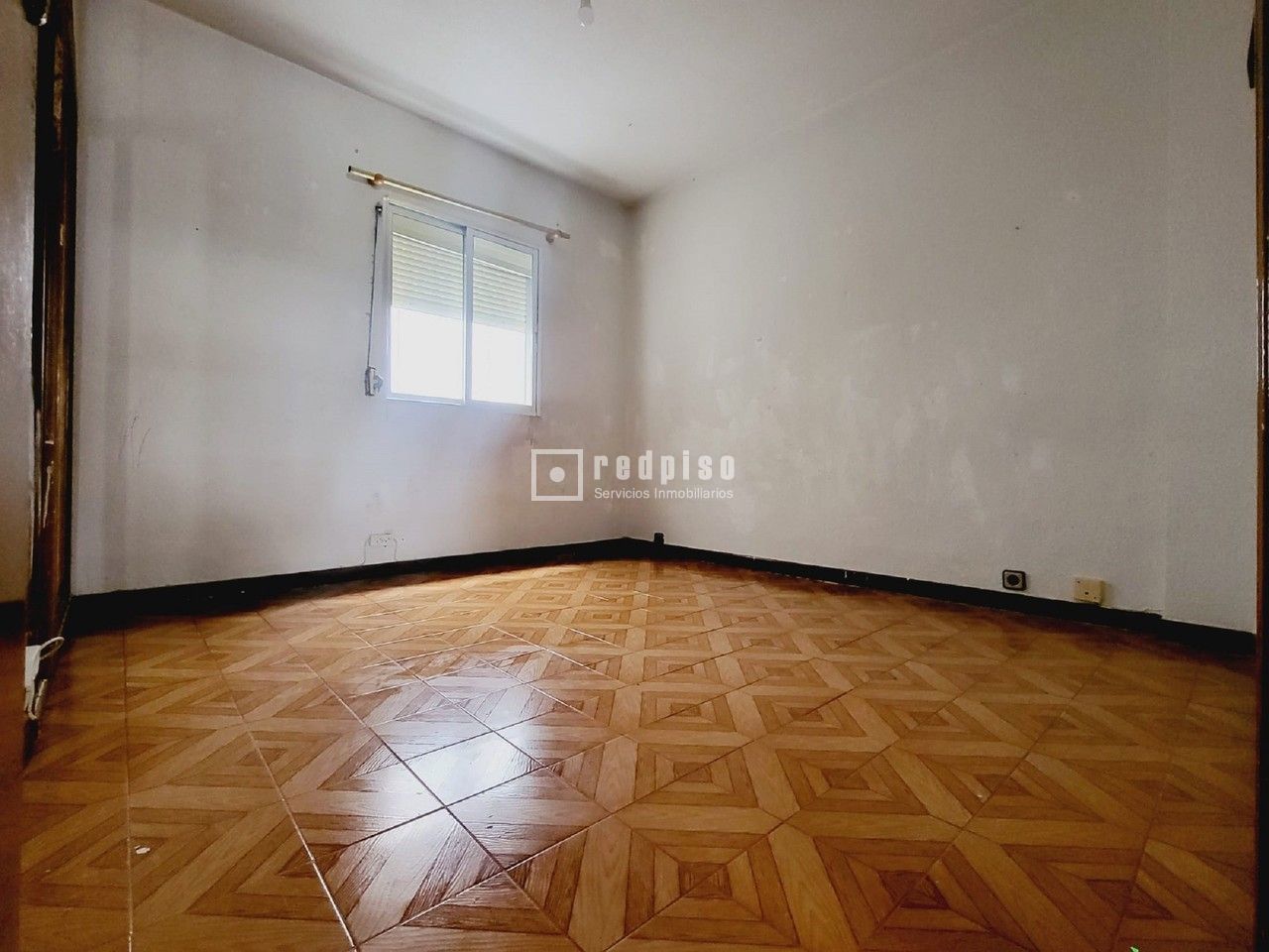 Piso en venta en  calle de la Constitución, Alcobendas, Madrid  20/30