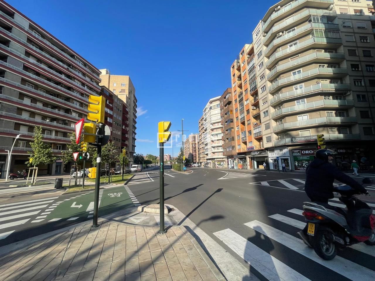 Piso en venta en avenida De Navarra, Zaragoza, Zaragoza 26/28
