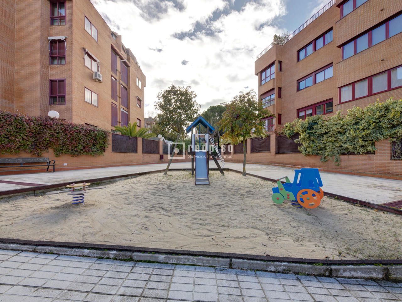 Piso en venta en  Pozuelo de Alarcón, Madrid  50/56
