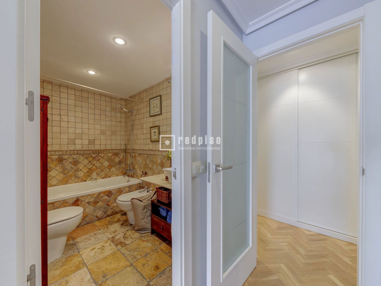 Piso en venta en  Pozuelo de Alarcón, Madrid  46/56