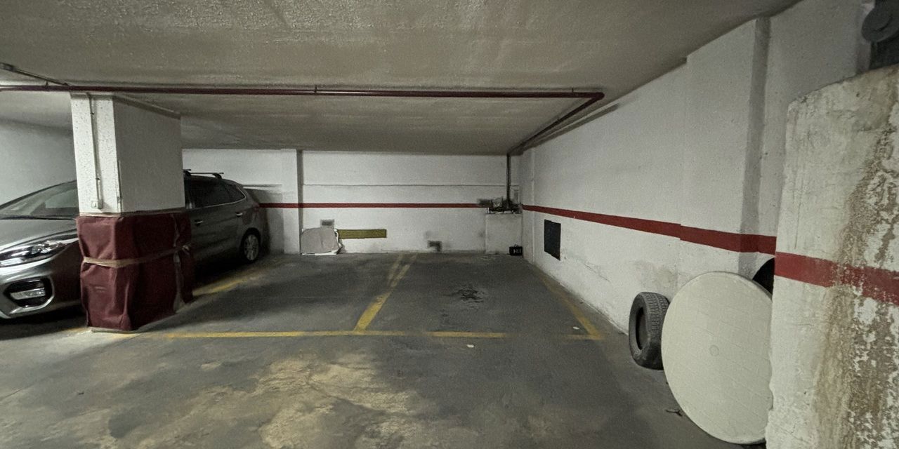Parking en venta en  calle de Felipe Salvador, Poblados Marítimos, Valencia  1/1