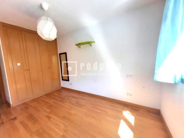 Piso en venta en Paracuellos De Jarama, Madrid 12/29