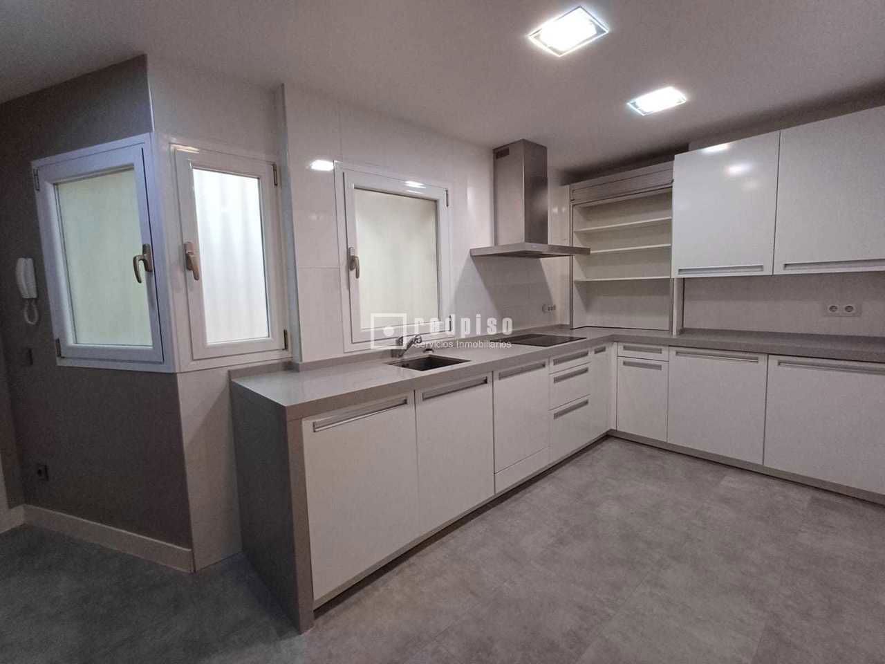 Piso en alquiler en  calle de Serrano, Madrid  1/1