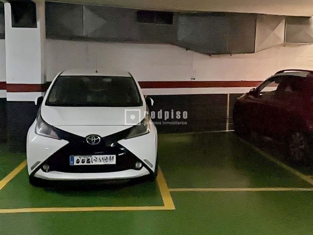 Parking en venta  Horta-Guinardó, Barcelona  1/1