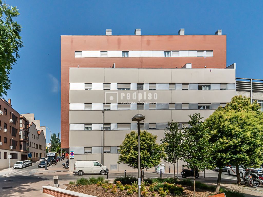 Piso en venta en  calle de Ramón de Aguinaga, Salamanca, Madrid  1/1