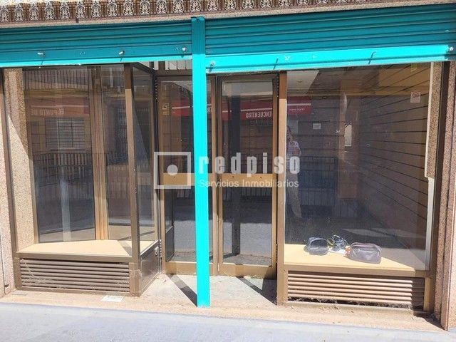 Local en venta en calle Del Alcalde Próspero Castaño, San Juan De Aznalfarache, Sevilla 9/11