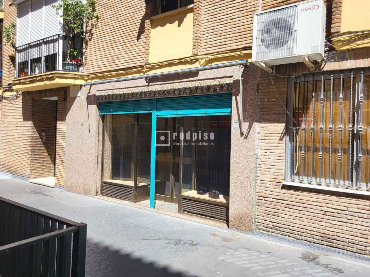 Local en venta en calle Del Alcalde Próspero Castaño, San Juan De Aznalfarache, Sevilla 11/11