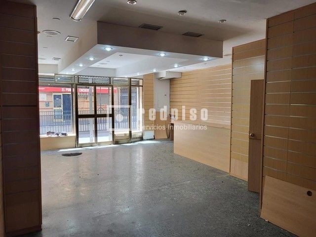 Local en venta en calle Del Alcalde Próspero Castaño, San Juan De Aznalfarache, Sevilla 4/11