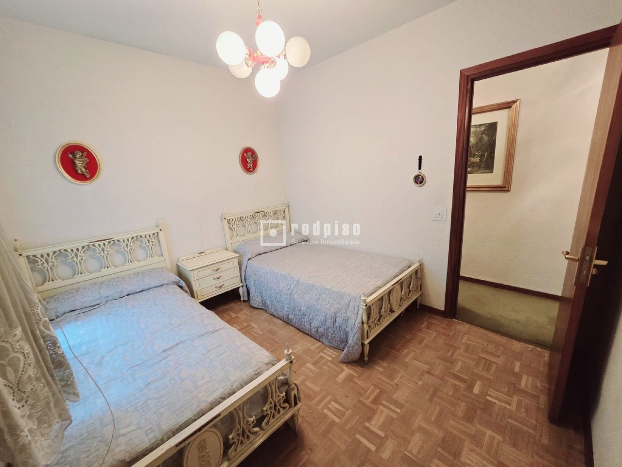 Piso en venta en  calle del Marqués de la Valdavia, Alcobendas, Madrid  7/29