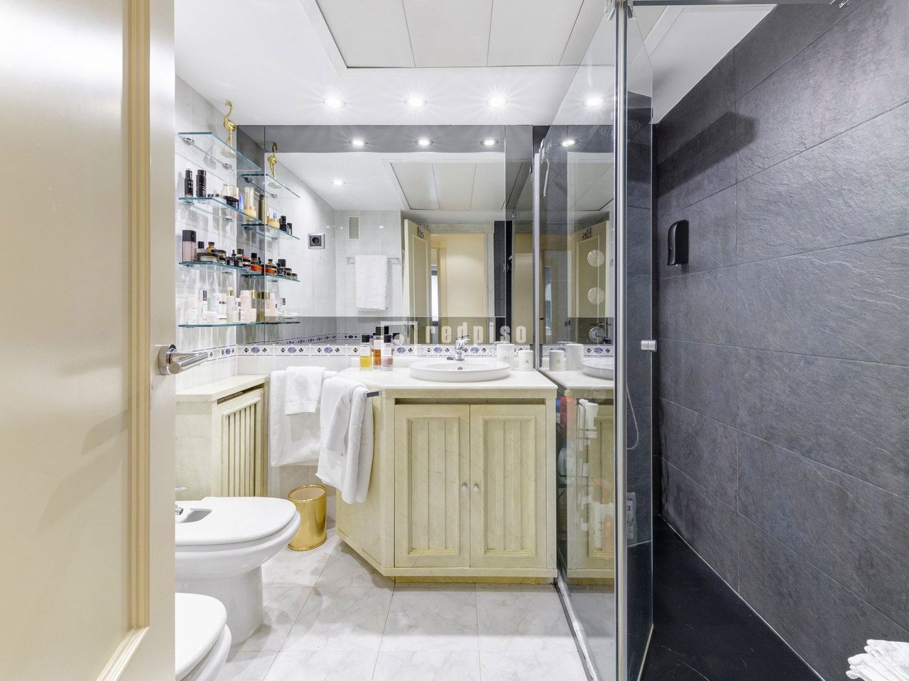 Piso en venta en  Pozuelo de Alarcón, Madrid  52/61