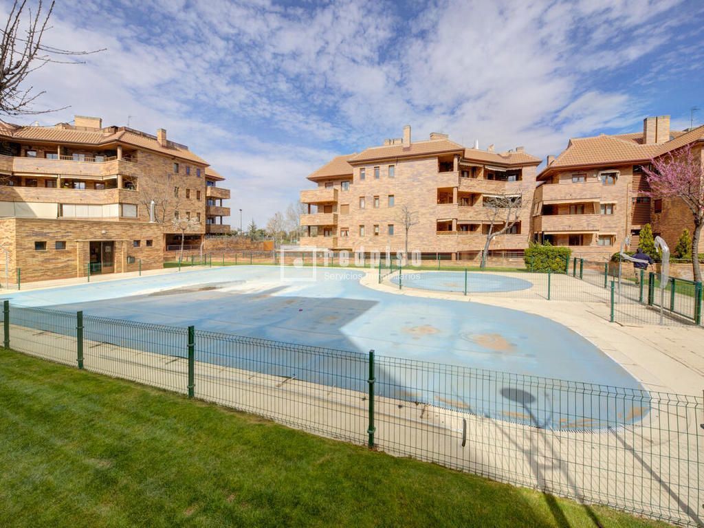 Piso en venta en  Pozuelo de Alarcón, Madrid  57/61
