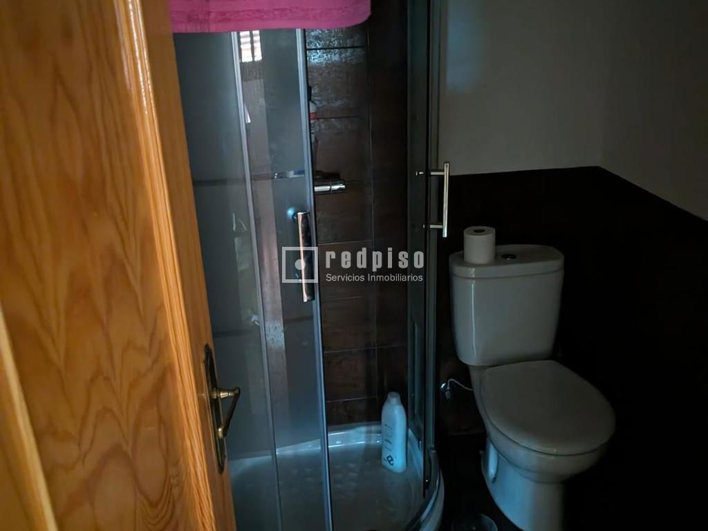 Casa en venta en  calle de San Bartolomé, Navaluenga, Ávila  13/18