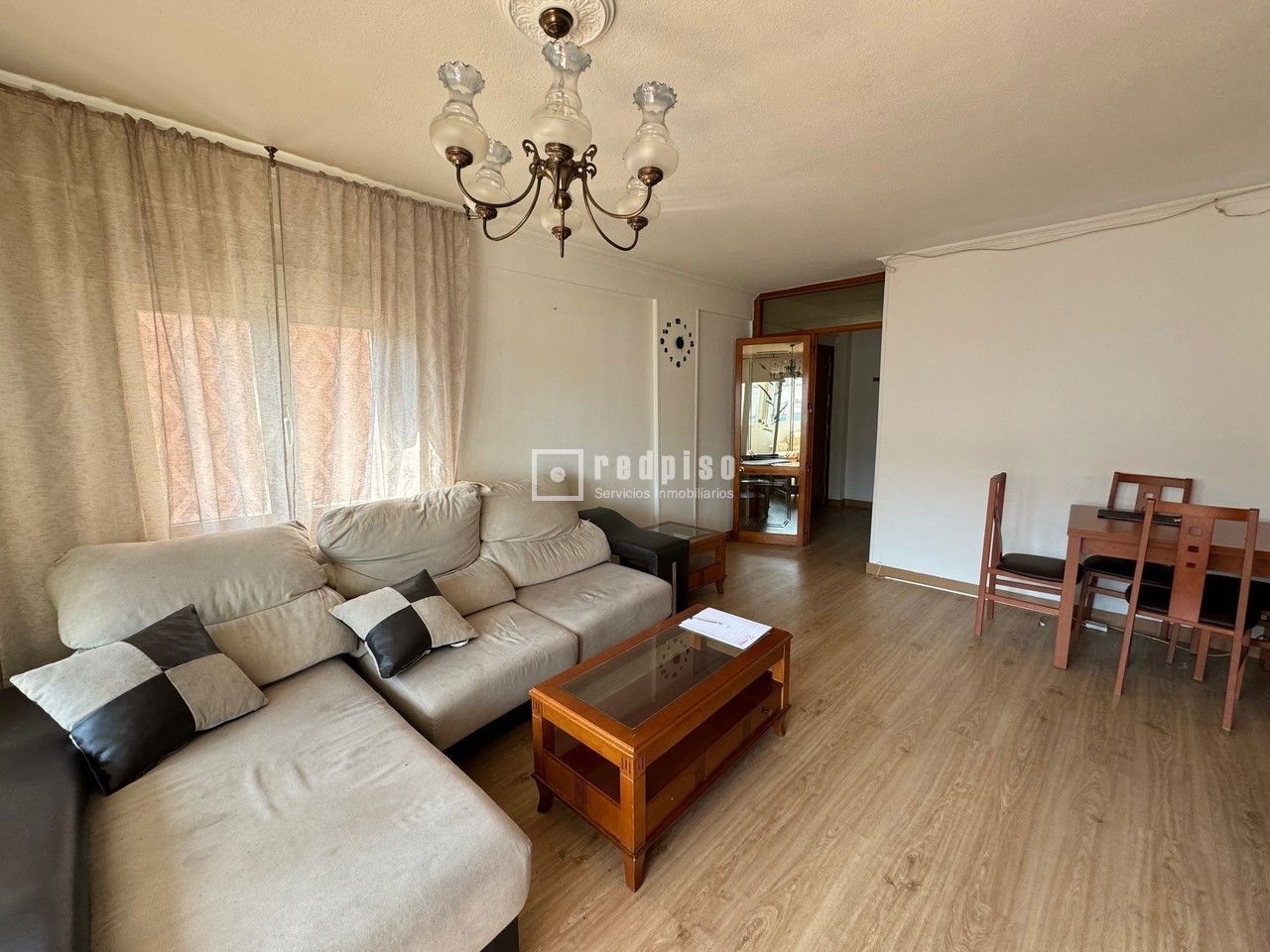 Piso en venta en  calle de Mirabel, Madrid  1/1