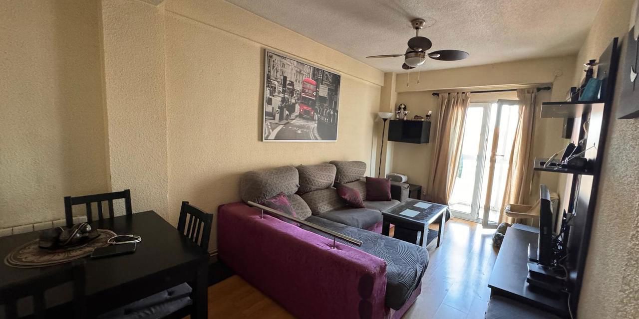 Piso en venta en  avenida de Carabanchel Alto, Madrid  1/1