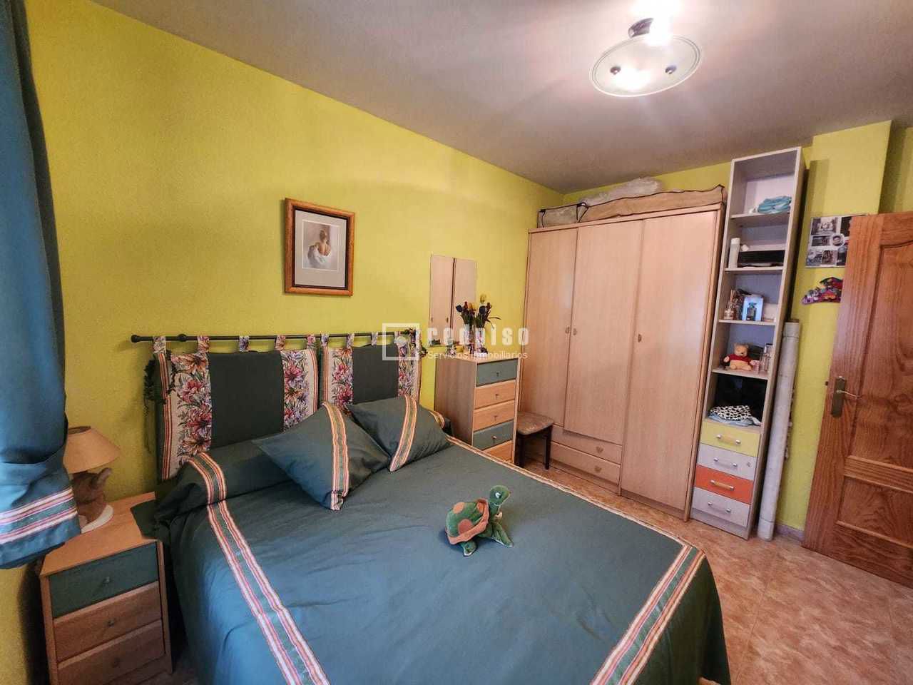 Piso en venta en  La Estación, Ávila  7/25