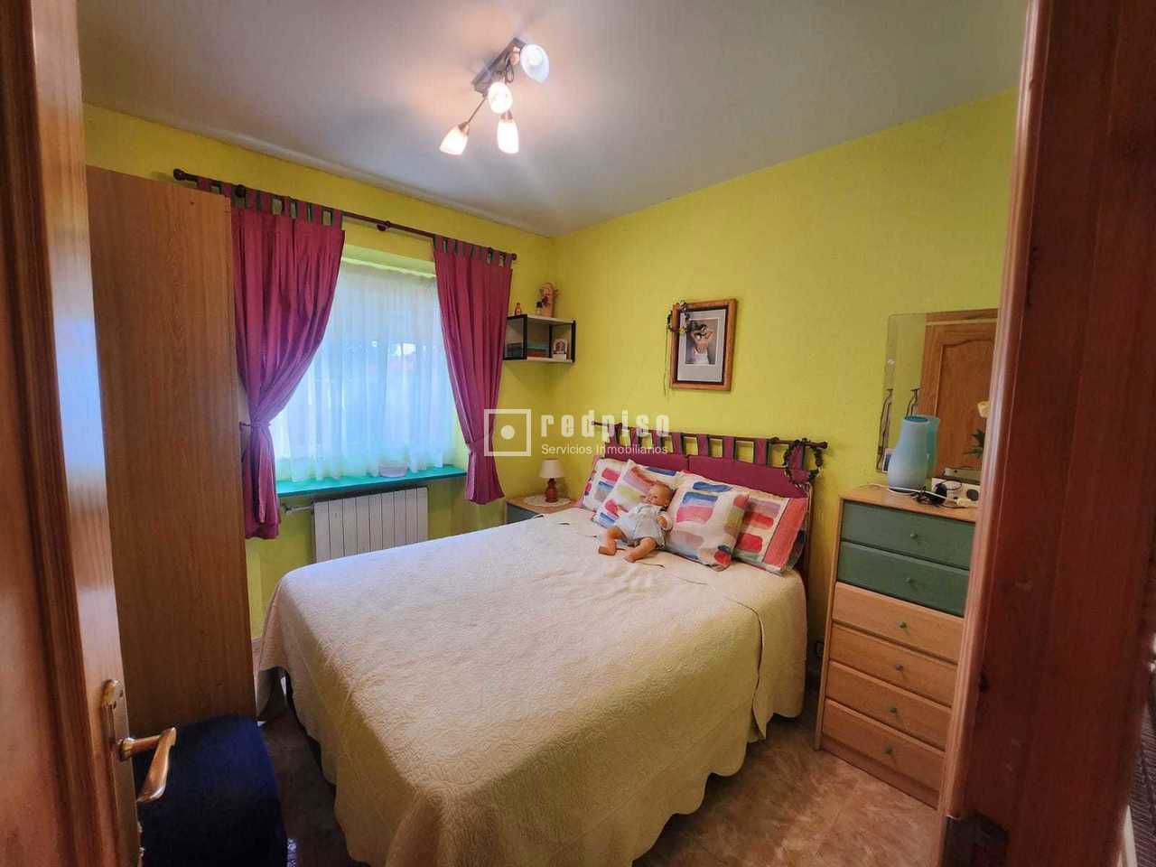 Piso en venta en  La Estación, Ávila  5/25