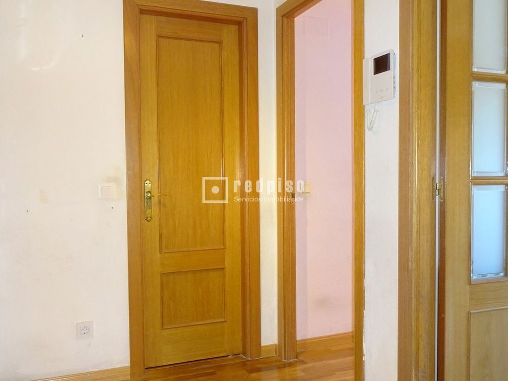 Piso en venta en calle De Minerva, Madrid, Madrid 19/24