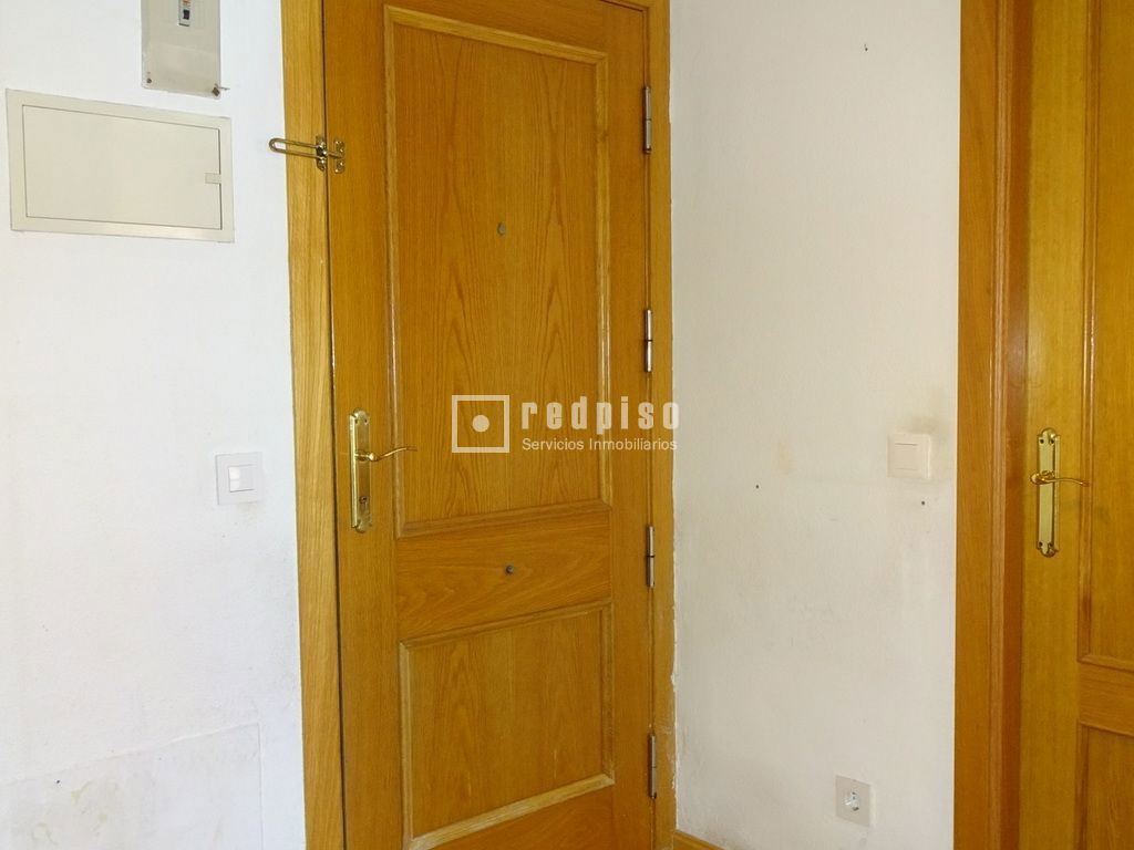 Piso en venta en calle De Minerva, Madrid, Madrid 18/24