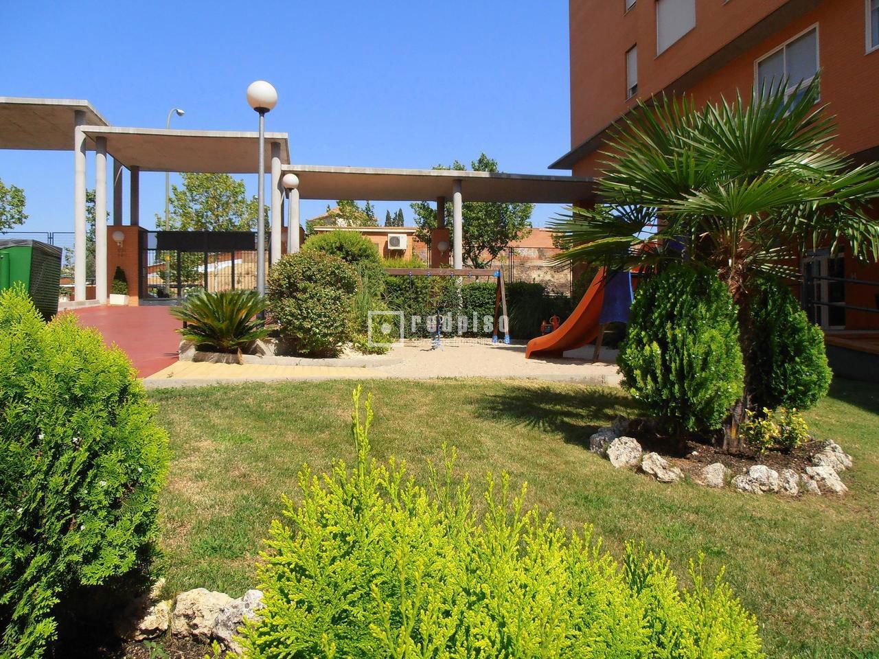 Piso en venta en calle De Minerva, Madrid, Madrid 21/24