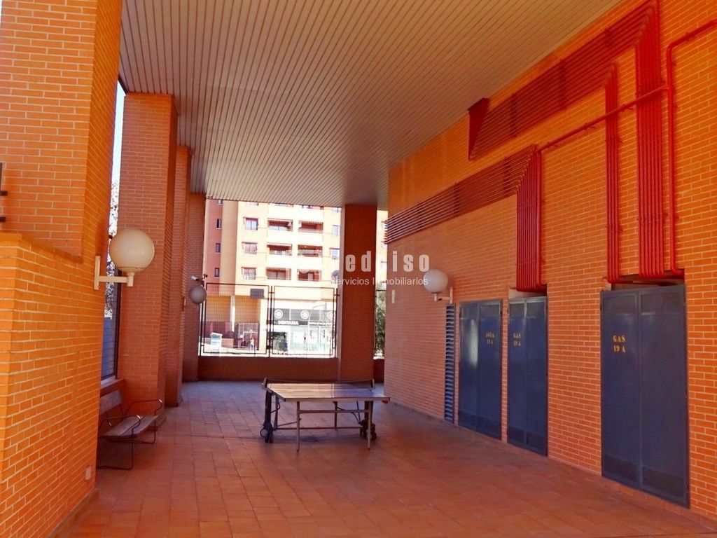 Piso en venta en calle De Minerva, Madrid, Madrid 24/24