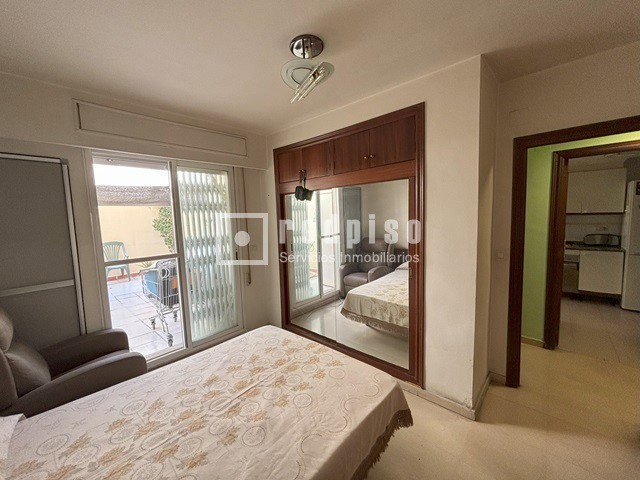 Piso en venta  calle Victòria Kent, València, Valencia  2/8