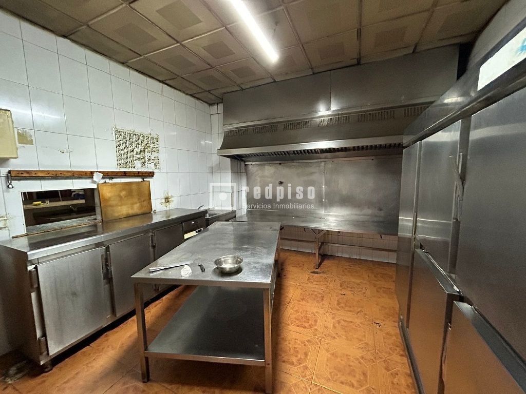 Local en alquiler en avenida De Orihuela, Alacant, Alicante 9/17