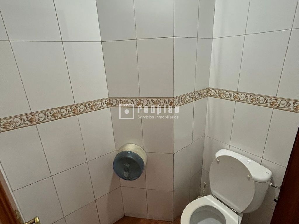 Local en alquiler en avenida De Orihuela, Alacant, Alicante 15/17